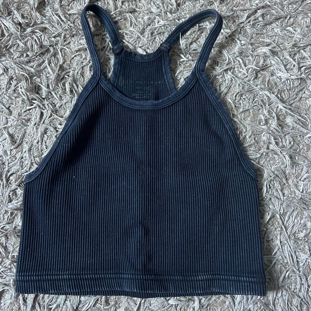 FP Movement happiness runs crop tank